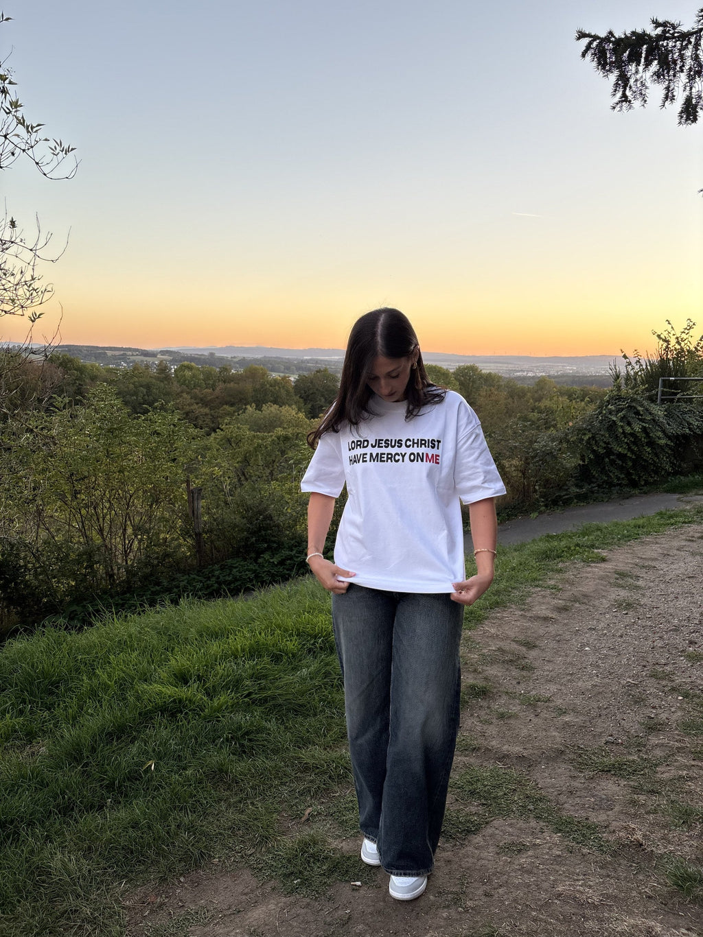 Jesus Prayer Shirt White – Vorderseite